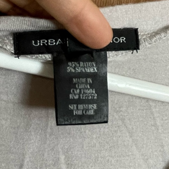 Urban Behavior Super Soft Stretchy T-Shirt Top Short Sleeves Sz S - Picture 5 of 6